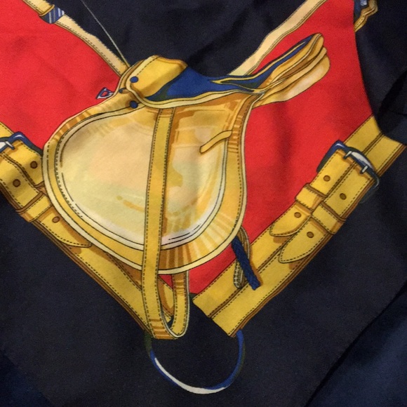 Beautiful Italian made equestrian motif scarf - Picture 3 of 6